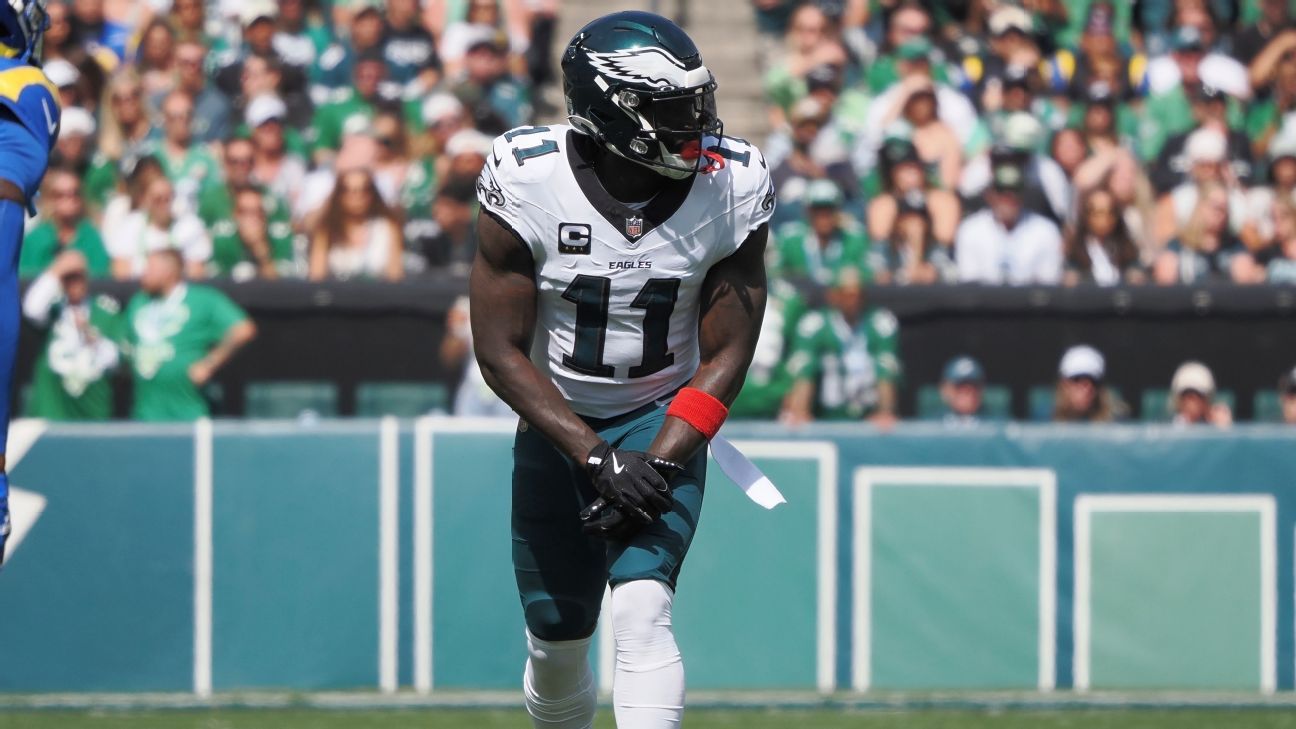 What could the Patriots trade the Eagles for A.J. Brown?