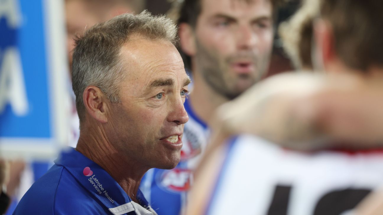 Clarkson blasts AFL technology as Giants down Kangaroos - ESPN