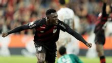 Athletico-PR alinha renovação com Viveros e projeta venda de artilheiro do Brasileirão por cifras milionárias