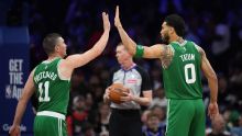 Celtics aplastan a 76ers en regreso de Embiid y encauzan la serie