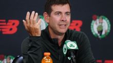 Stevens: Brown es 'pieza clave' de Celtics, no habla del futuro