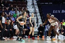 Liberty's Sabrina Ionescu limps off after awkward landing