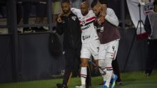 Quando Lucas Moura volta? Seis casos da NBA que explicam lesão grave de ídolo do São Paulo
