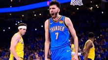 'Simplesmente inaceitável': por que astro dos Lakers desabafou após derrota para OKC nas semifinais do Oeste