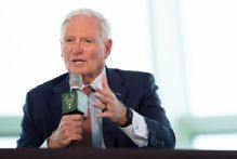 Bucks owner Haslam wants Giannis' future settled before NBA draft