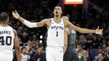 Com Wembanyama e Castle inspirados, Spurs arrasam os Timberwolves e empatam a série na NBA