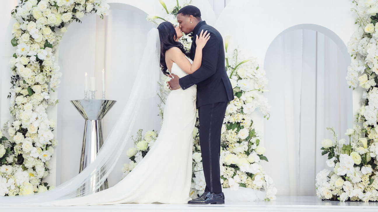 ❤️ Michael Penix Jr. marries longtime girlfriend