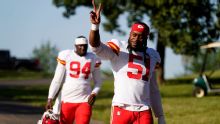 NFL: Bills refuerzan defensiva con cazamariscales Mike Danna