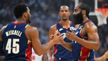 Cavaliers igualan semis vs Pistons guiados por récord de Mitchell