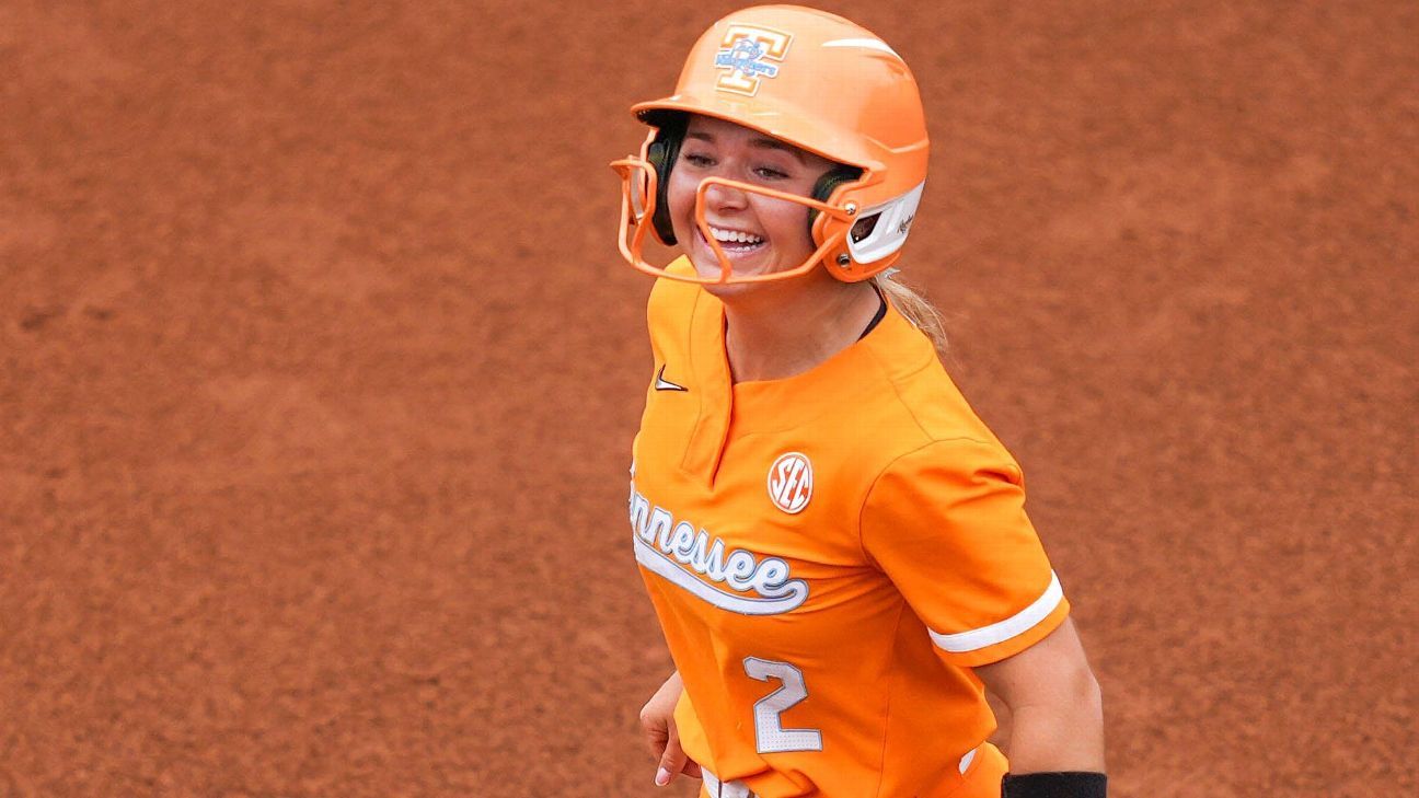 College softball 2026: Tennessee the first to advance to WCWS