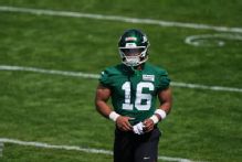 Jets rookie TE Kenyon Sadiq to miss time after hernia setback