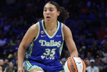 Jessica Shepard, Azzi Fudd lead Dallas to another victory