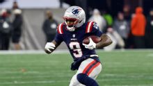 Sources: Patriots trading Boutte to Texans for Reed, draft pick