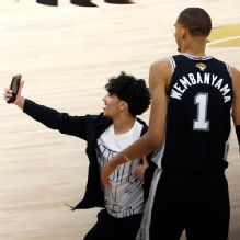 Fan runs onto court, briefly stopping Game 1 of NBA Finals