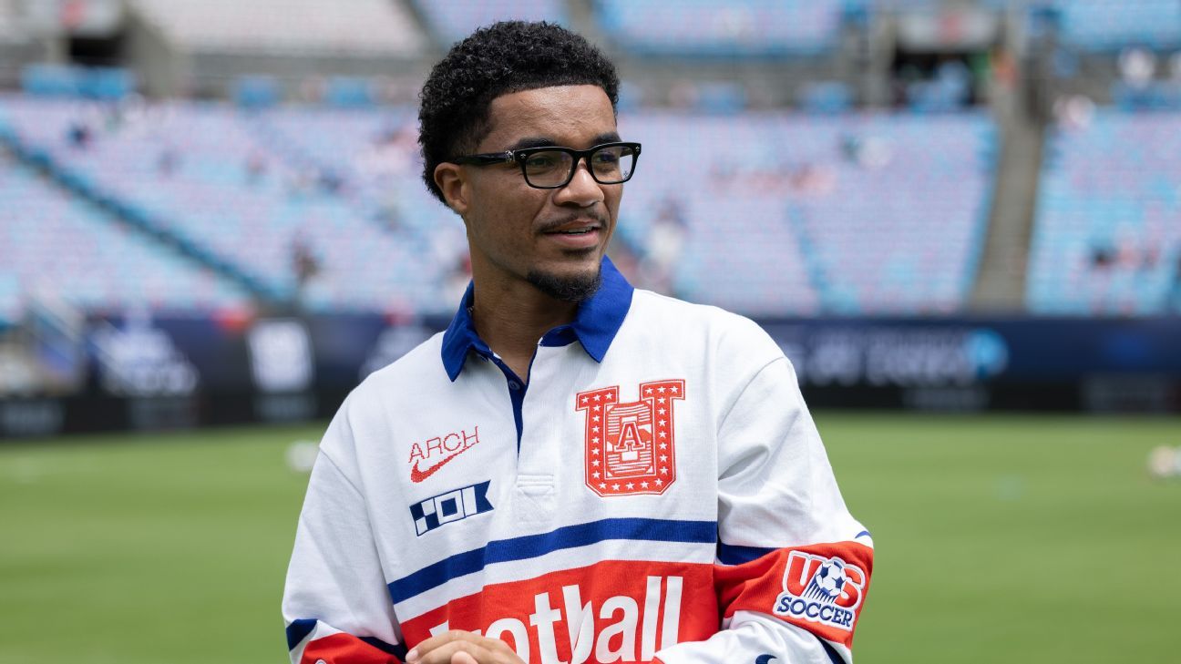 Tillman's stylish photoshoot earns him ribbing fro...