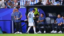 Técnico da Argentina diz que Messi começa no banco contra Jordânia e descarta escolher rival na Copa: 'Falta de respeito total'