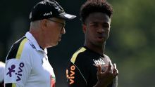 Ancelotti despista sobre substituto de Raphinha e coloca Vinicius Jr. no mesmo patamar de Messi e Mbappé na Copa