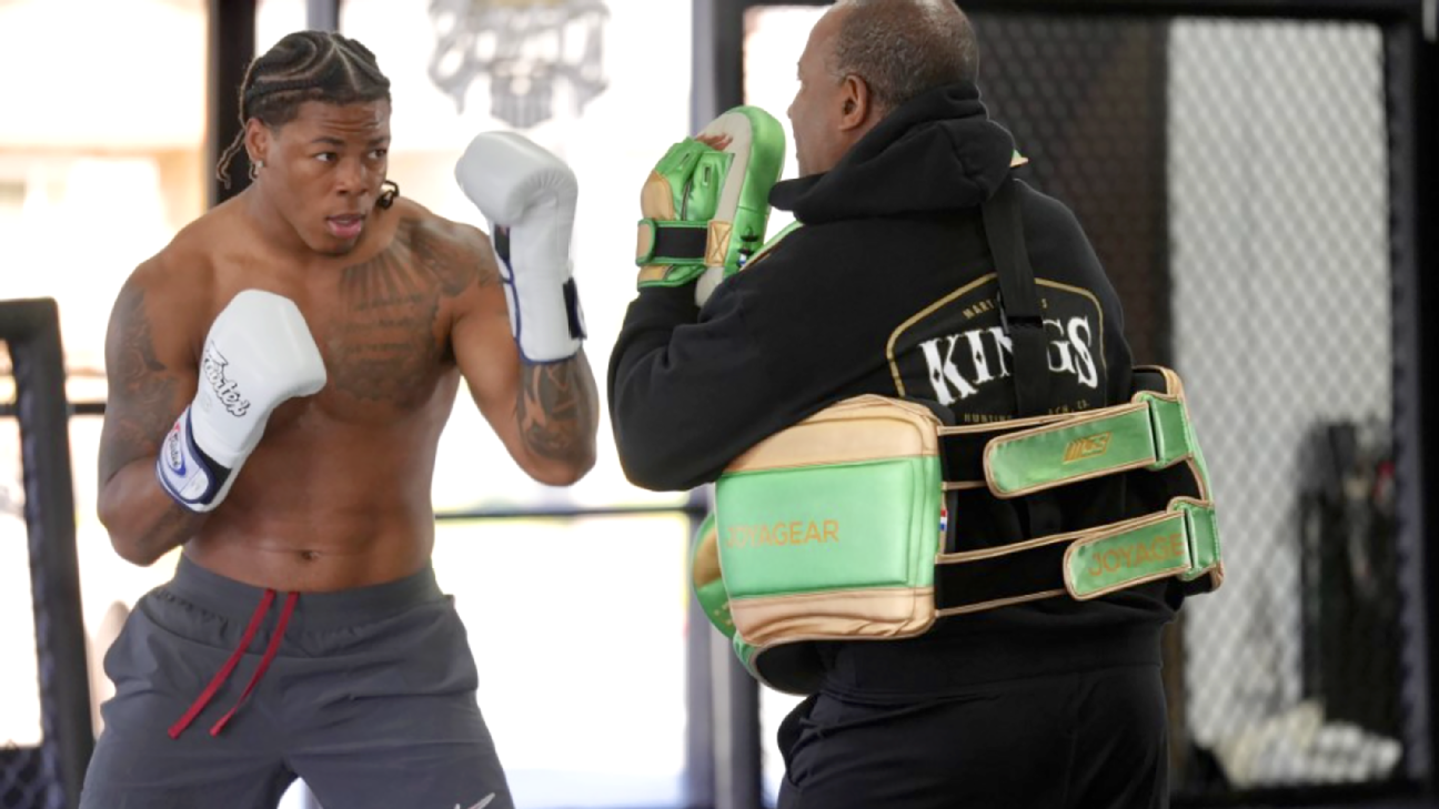 Lions' Jahmyr Gibbs training with MMA legend Rafael Cordeiro