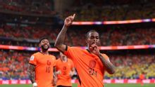 Em fases de grupos da Copa, ninguém se aproxima da Holanda e ninguém é pior do que a Escócia