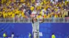 Curaçao goalkeeper Eloy Room jokes he deserves statue after historic Ecuador draw