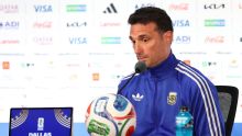 Argentina's Scaloni says water breaks fragment game