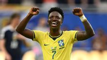 Vinicius Jr. brinda volta de Neymar com atuação de craque, Brasil bate Escócia e vai embalado à fase final da Copa