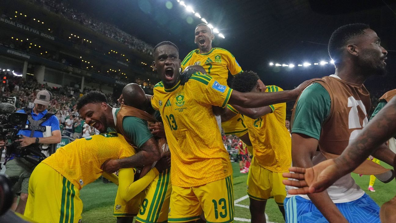 South Africa upset South Korea to advance to knock...