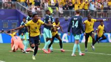 Plata exalta torcida, diz que Equador merecia classificação e brinca com gol em falha de Neuer: 'Me ajudou um pouco...'