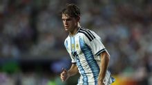 Nico Paz seguirá en Como en acuerdo con Real Madrid, informa padre