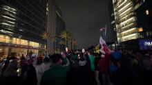 Aficionados mexicanos dan 'serenata' a Ecuador