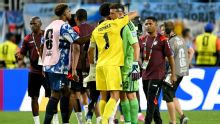 Dibu Martínez exalta Vozinha e admite após classificação da Argentina: 'Primeiro dia que sofremos na Copa'
