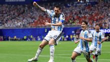 OPINIÃO: Messi está a três jogos de ser maior que Pelé em Copas