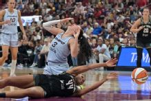 Betnijah Laney-Hamilton ejected after tossing shoe that hit Marina Mabrey