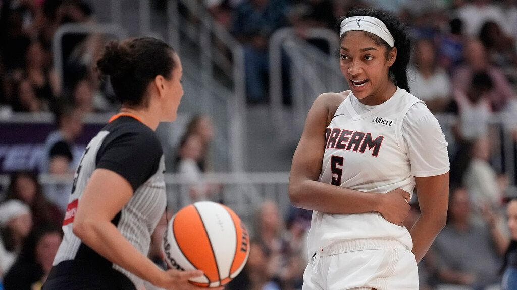 Angel Reese agradece suspensão de Sandy Brondello pela WNBA após comentário polêmico