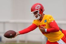 Chiefs' Patrick Mahomes fully cleared for camp, feeling 'amazing'