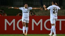 Sem Neymar e Gabigol, Santos goleia UCV na Venezuela e encaminha classificação às oitavas de final da Sul-Americana