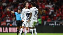 Pumas saca la garra y remonta ante Toluca en el infierno