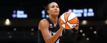 Napheesa Collier cifra doble-doble en su debut de temporada con Lynx