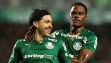 Mauricio brilha, Palmeiras supera desfalques e vence o Coritiba na volta do Brasileirão