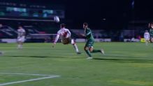 Alan Lescano inventó una definición espectacular para un golazo en Argentinos vs. Sarmiento