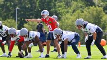How will Patriots QB Drake Maye adjust to his new center?