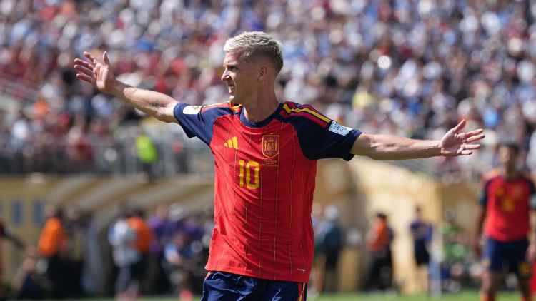 Transfer rumors, news: Bayern eye Barcelona World Cup-winning midfielder