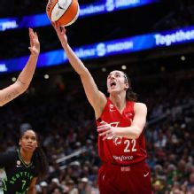 Clark's 32-point night fuels Fever's latest 100-point explosion