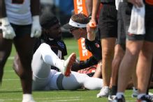 Bengals' Shemar Stewart carted off with left leg injury