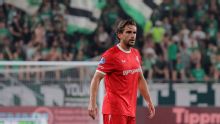 Aanvoerder Van Rooij erkent Conference League-niveau FC Twente: "Pijnlijke constatering"