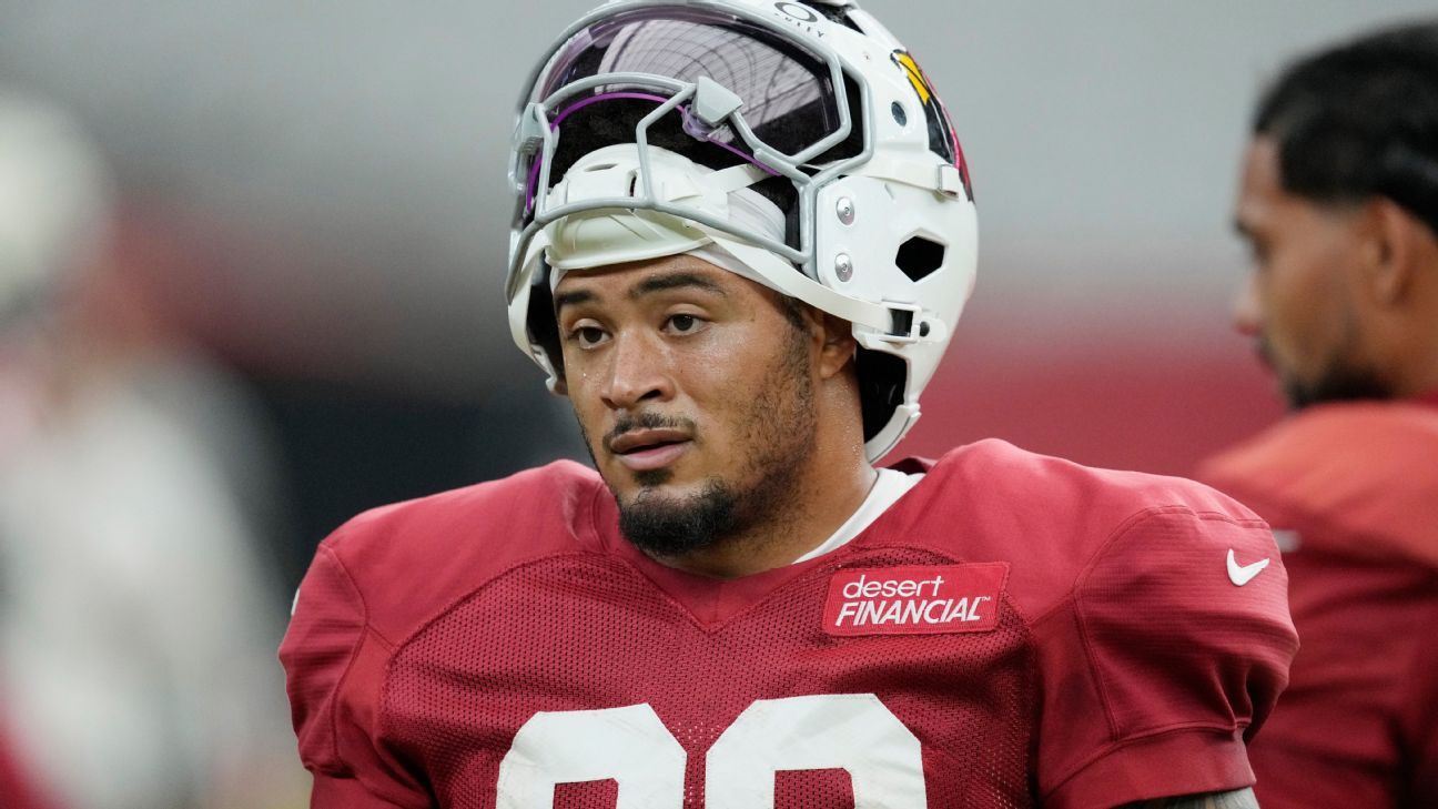 Tyler Allgeier 'building' relationship with rookie RB Jeremiyah Love
