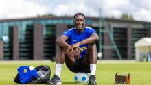 Chelsea complete the signing of Danny Welbeck from Brighton