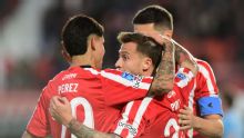 Estudiantes fue una aplanadora en el primer tiempo y le metió 3 goles a Defensa en 36 minutos