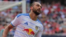 Liverpool stunned by four-goal Leeds comeback, Iraola eases Frimpong injury concerns