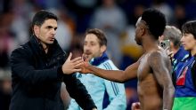 Vini Jr no Arsenal? Após admitir 'ambição', Arteta entra em contato e tenta convencer brasilero a mudar de time, diz jornal